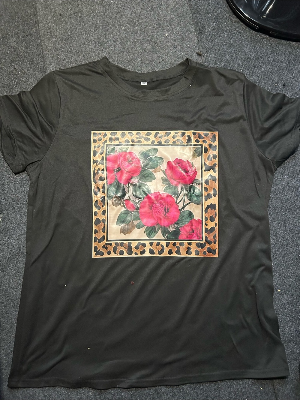 Black Floral Leopard-Trim Tee - Unbranded
